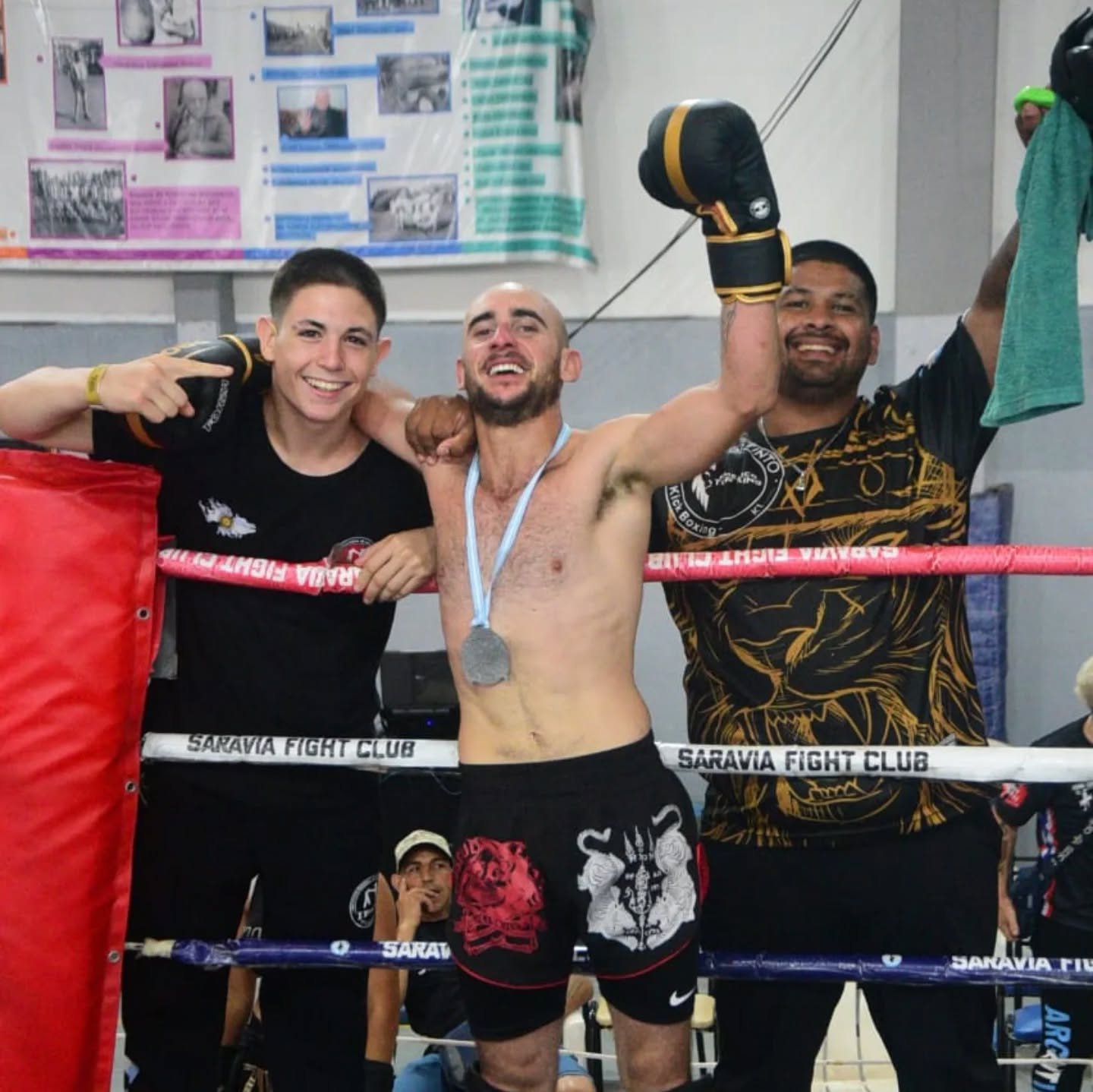 Kick Boxing: Leguizamón y Badino Triunfan en el «Necochea Fight Club»