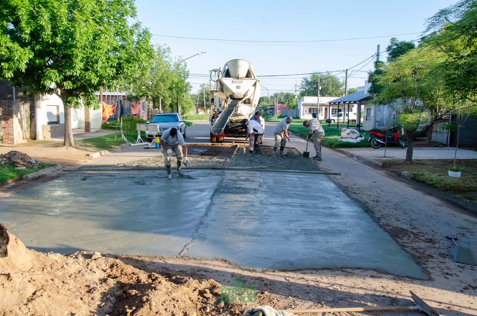 Repavimentación en la calle Cabral tras reclamo vecinal